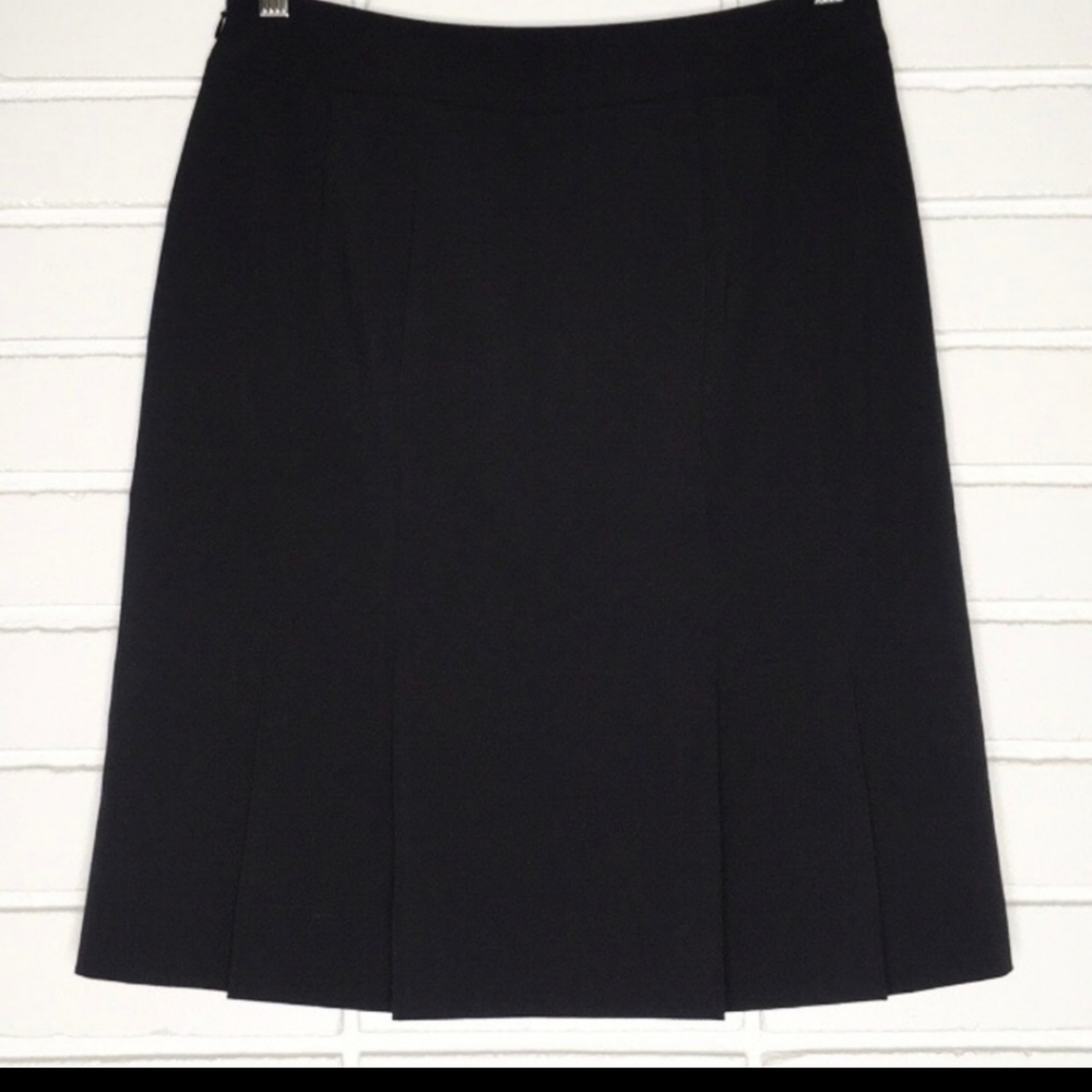 WHITE HOUSE BLACK MARKET Skirt - Picture 2 of 4